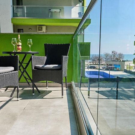 Seastar Apartment - Spa N Pools Beach Resort Mamaia Dış mekan fotoğraf
